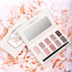 The Nudes eyeshadow Palette
